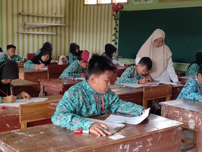 PELAKSANAAN UJIAN SUMATIF AKHIR JENJANG KELAS VI SDN 1 KEDUNGDOWO