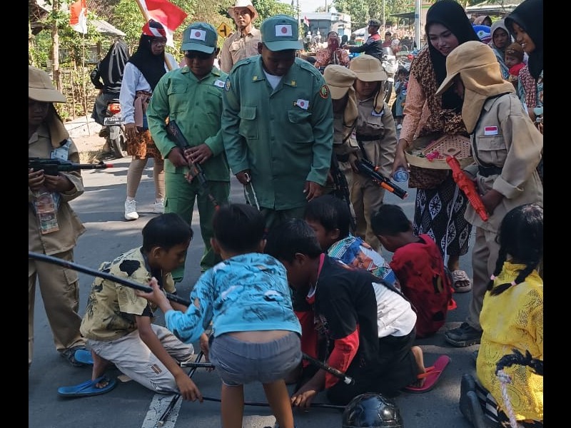 GERAK JALAN UNIK DI DESA KEDUNGDOWO